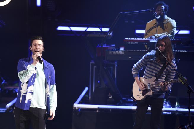48K Sign Petition Urging Maroon 5 to Turn Down Super Bowl