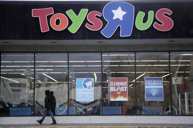 Toys R Us 'Crawling Back' With Pop-Up Surprise