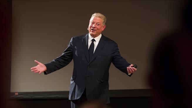 Gore Accuses White House of Trying to 'Bury' Climate Report
