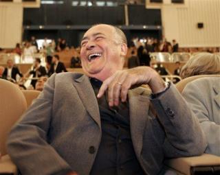 Filmmaker Bernardo Bertolucci Dead at 77