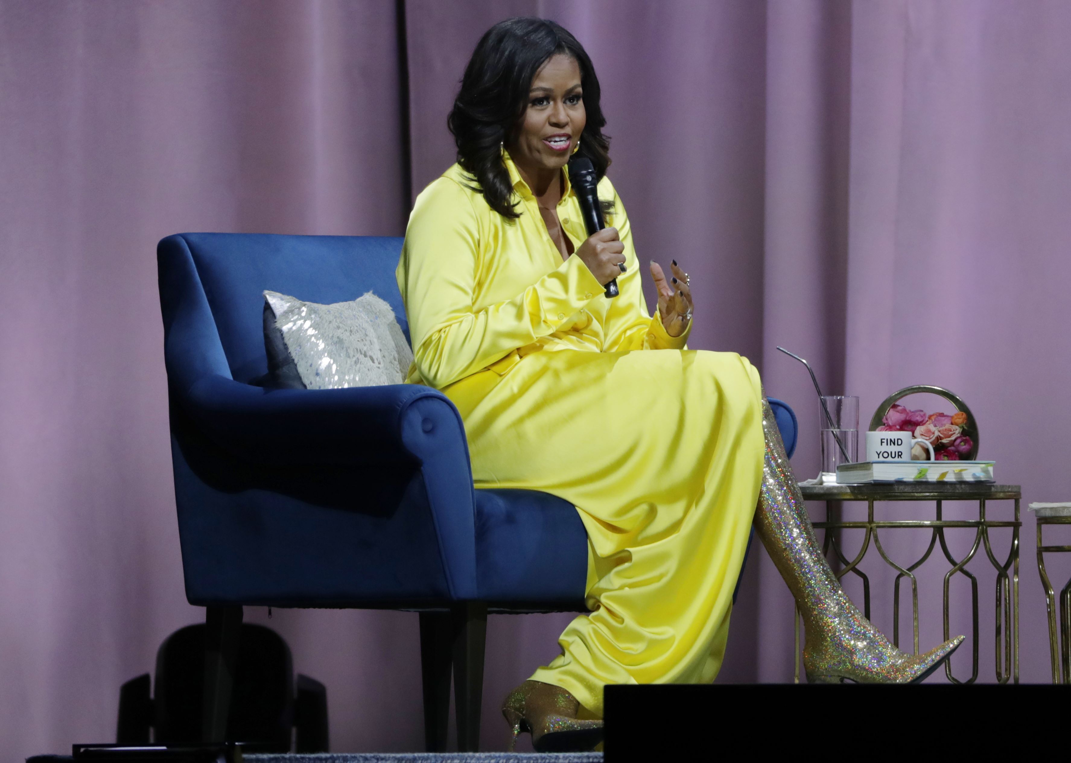 michelle obama yellow dress with boots