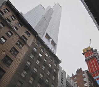 Shocker: NYC Sees Median Home Price Dip Under $1M