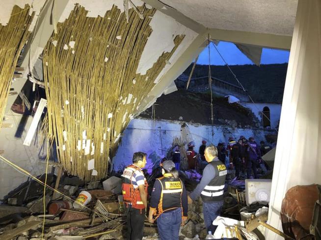 Hotel Wall Collapses During Wedding, Kills 15