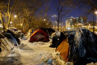 2 Kind Acts Bring Relief for Chicago's Homeless