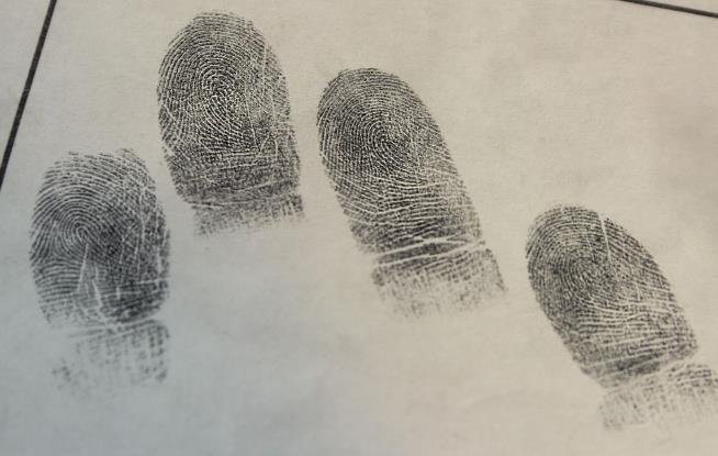 Fugitive Changes Fingerprints, Avoids Capture for 15 Years