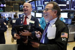 Stocks Shake Off Early Loss, End Mixed
