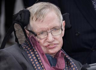 Stephen Hawking's Ex-Nurse Banned for Shoddy Care