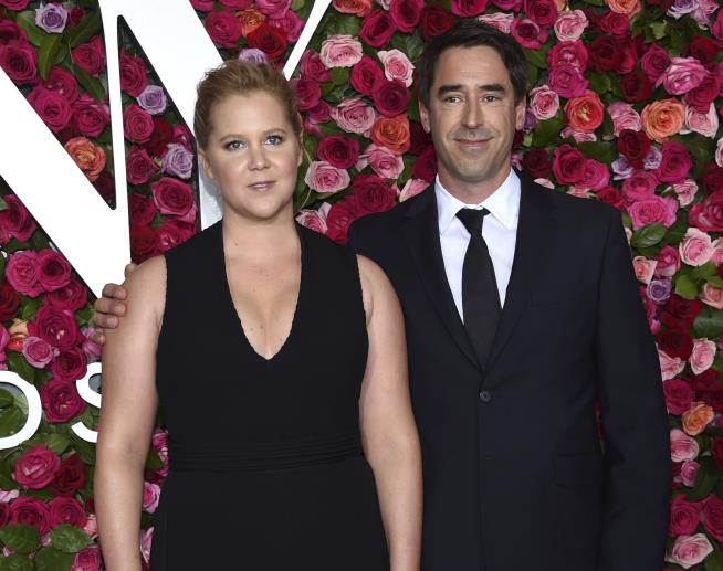 Amy Schumer: Hubby's Brain Is a 'Little Different'