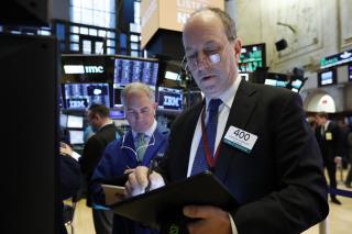 Banks, Tech Drive Gains for US Stock Indexes