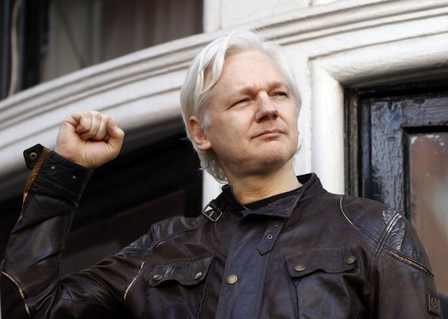 Ecuador Says It's Not Expelling WikiLeaks Founder