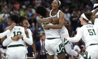Baylor Inches Ahead With 3.9 Seconds Left to Win