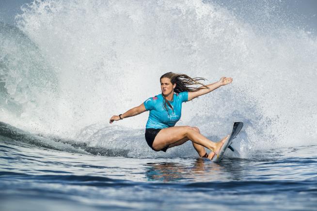 Fla. Teen Wins World Surfing Opener in Upset