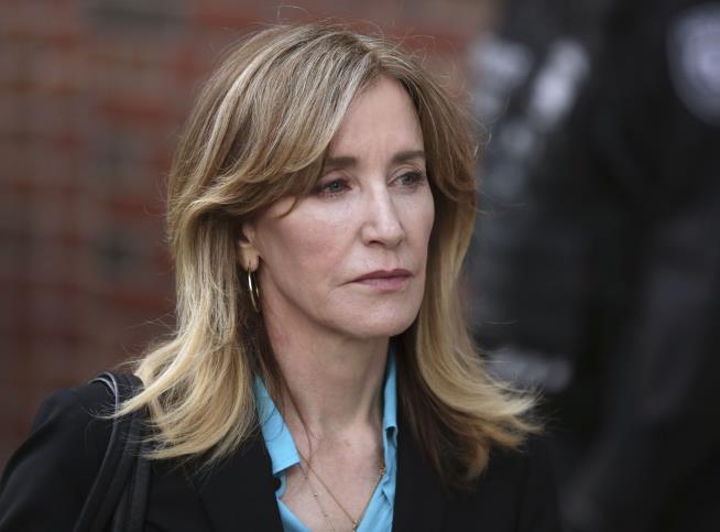 Felicity Huffman, 12 Other Parents to Plead Guilty