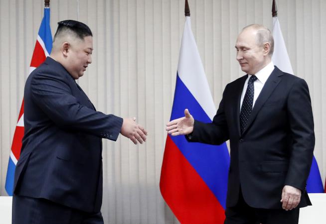 Kim, Putin Say They Held 'Fruitful' Talks