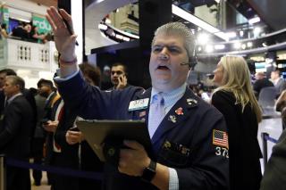 Dow Falls 473 Amid Trade Tensions
