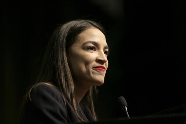 Ocasio-Cortez Sets Record as She Takes the Gavel