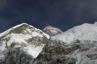 This Year's Grim Everest Task: Avoiding the Bodies