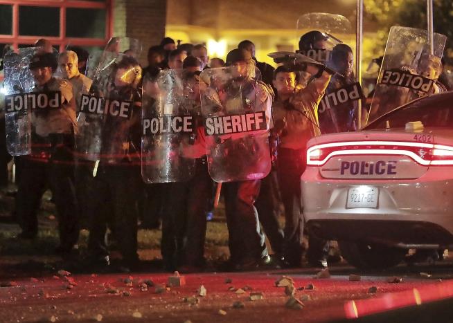 It Was a Brutal Night for Cops in Memphis