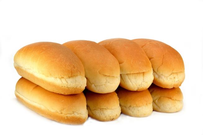 Buns Recalled for Fear They Have Bits of Plastic in Them