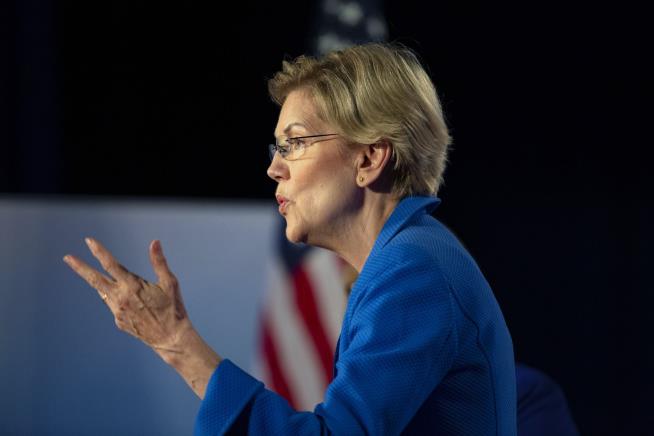 Warren Sees 'Economic Crash' Looming
