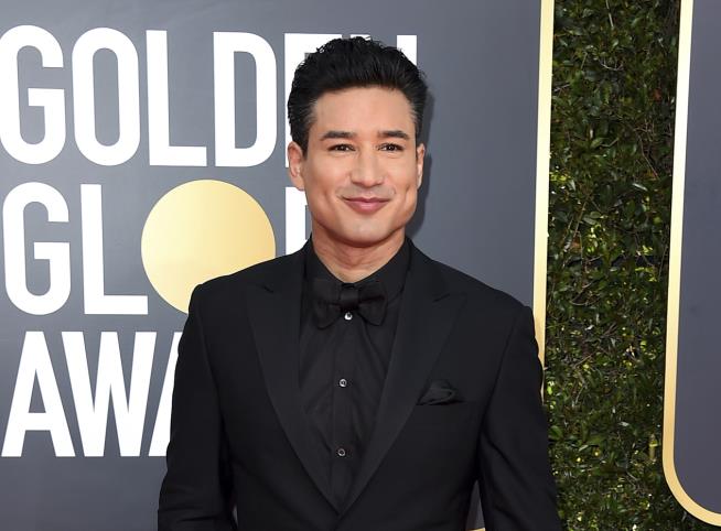 Mario Lopez's Comments on Trans Kids Did Not Go Over Well