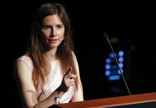 Amanda Knox Chides Media Over Marriage Report