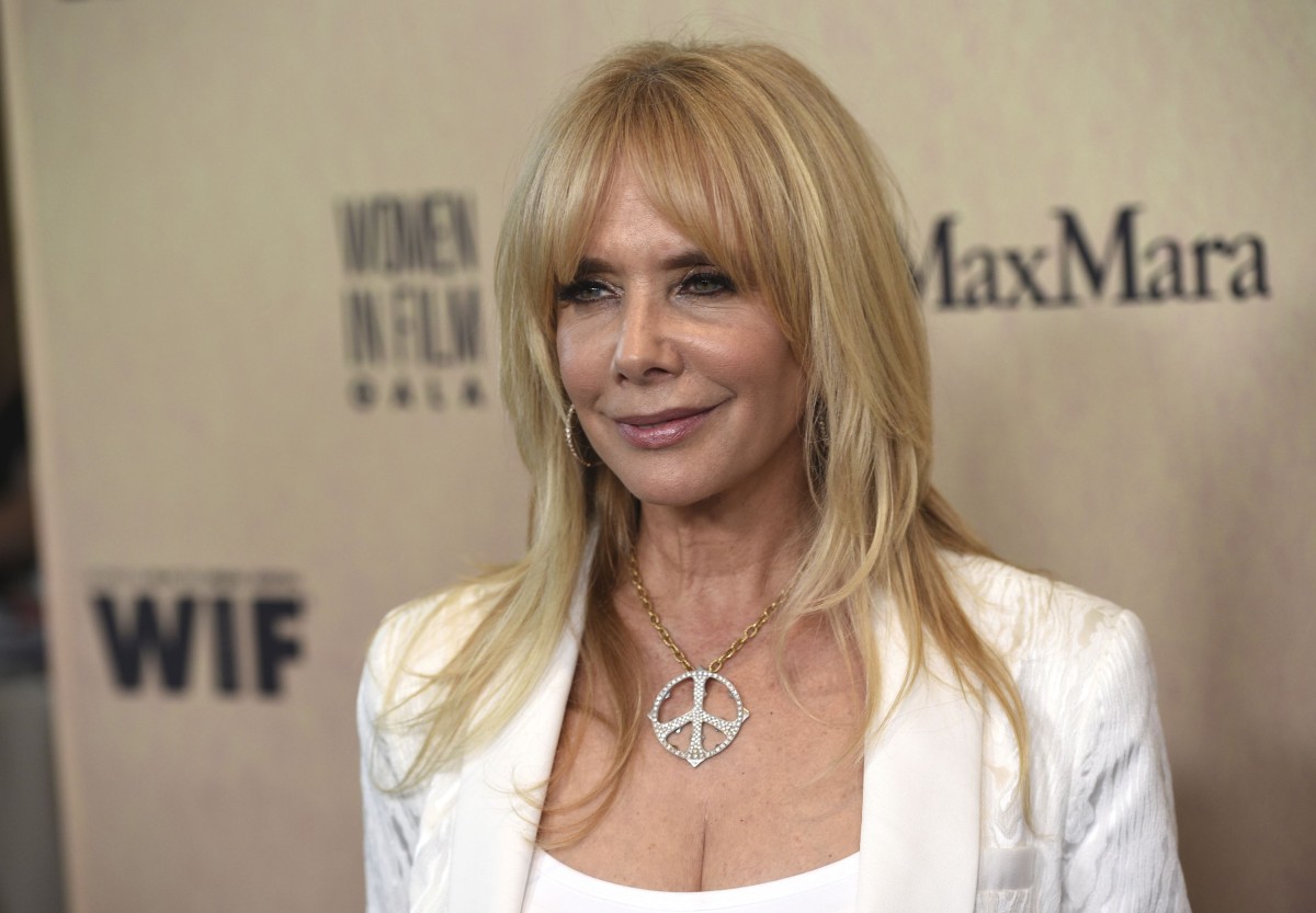 Pulp Fiction Star Fbi Told Me To Lock Twitter After Tweet