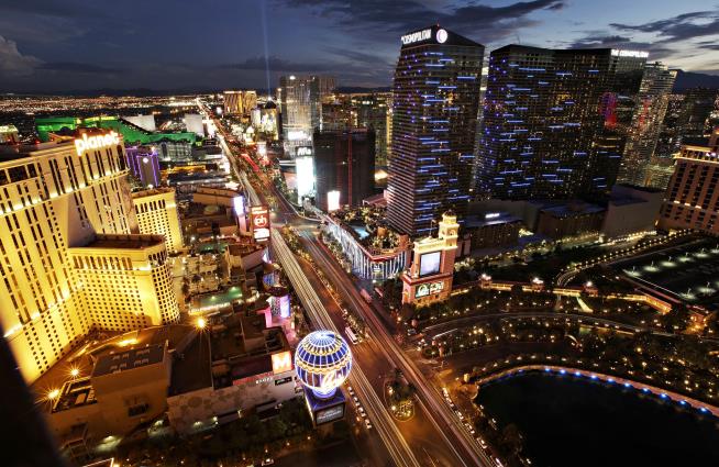 Vegas' Last Peep Show Just Closed