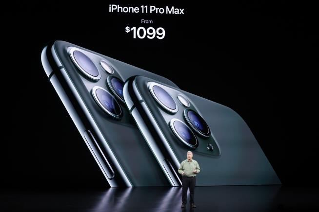Apple Unveils Cheaper Price for New iPhone