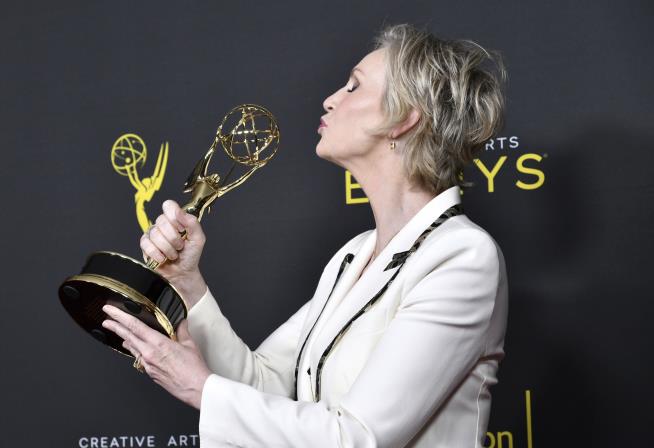 Mrs. Maisel Guest Stars Rack Up Emmys