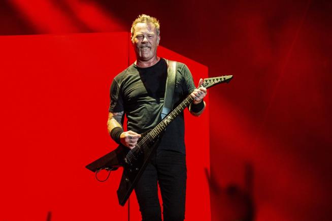 Metallica Tour on Hold as Frontman Enters Rehab