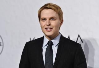 Ronan Farrow Is Engaged. He Used His Book to Propose