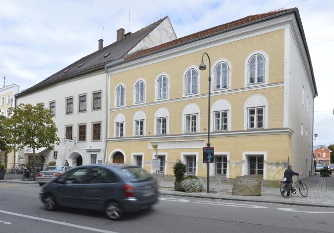Hitler's Birth House to Become Police Station