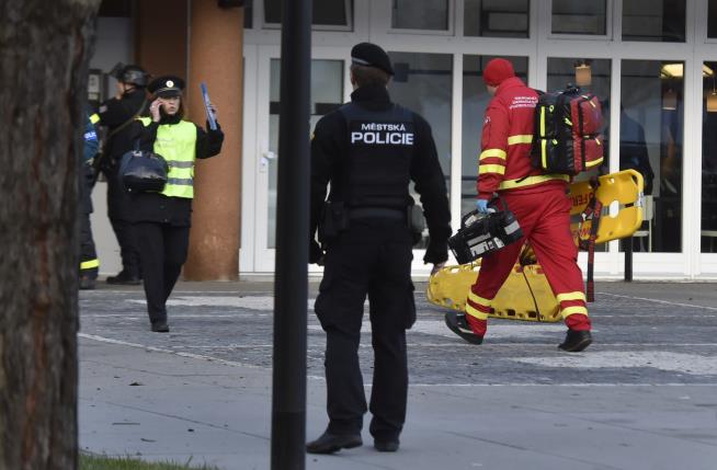 6 Killed in Mass Shooting at Czech Hospital