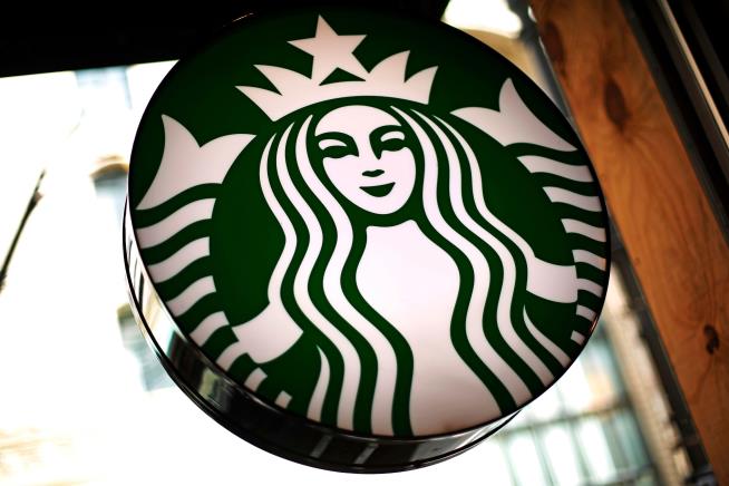 Sheriff's Deputies: Starbucks Ignored Us