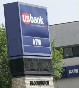 Bank Employee Gives Broke Customer $20, Gets Fired