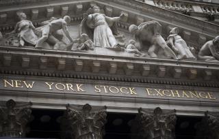 Stocks Rise, but Virus Worries Remain