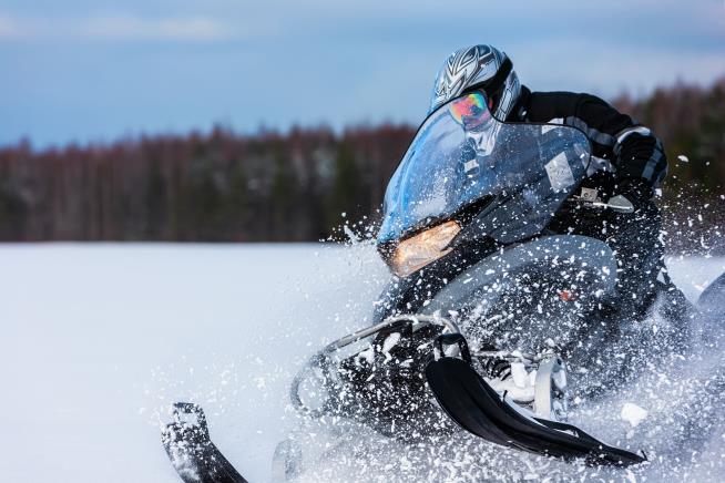 Day on the Slopes Turns 'Quite Terrifying' for Snowmobilers