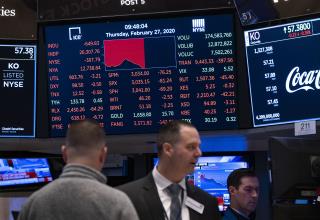 Dow Plunges Nearly 1.2K on Outbreak Fears