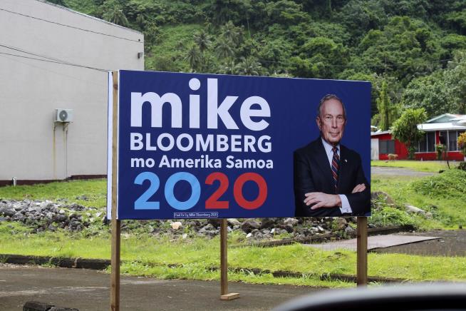 Bloomberg Drops Plans to Pay Workers, Launch Super PAC