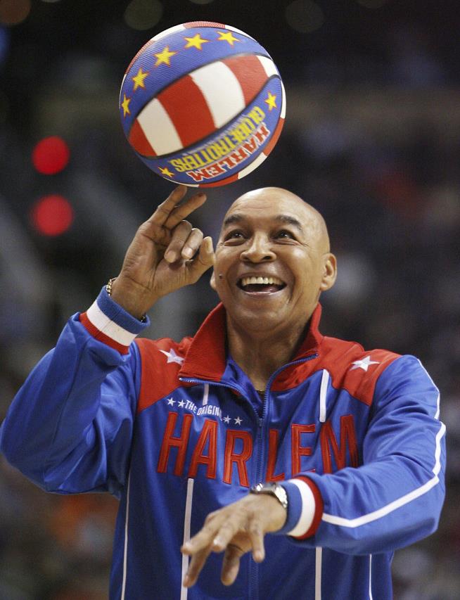 Globetrotters' Curly Neal Took Job Seriously