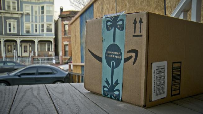 Amazon Pulls Plug on Amazon Shipping