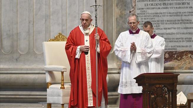Pope Assembles Experts to Weigh Idea of Women Deacons