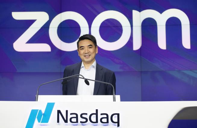Will Facebook's 'Rooms' Doom Zoom?