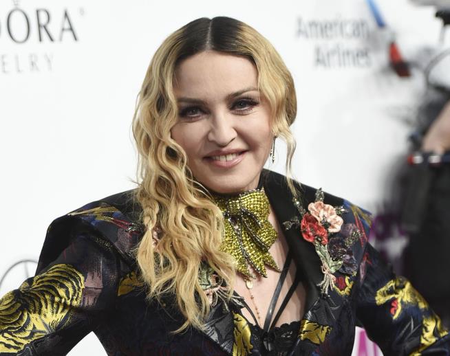 Madonna Is Ready to 'Breathe in COVID-19 Air'