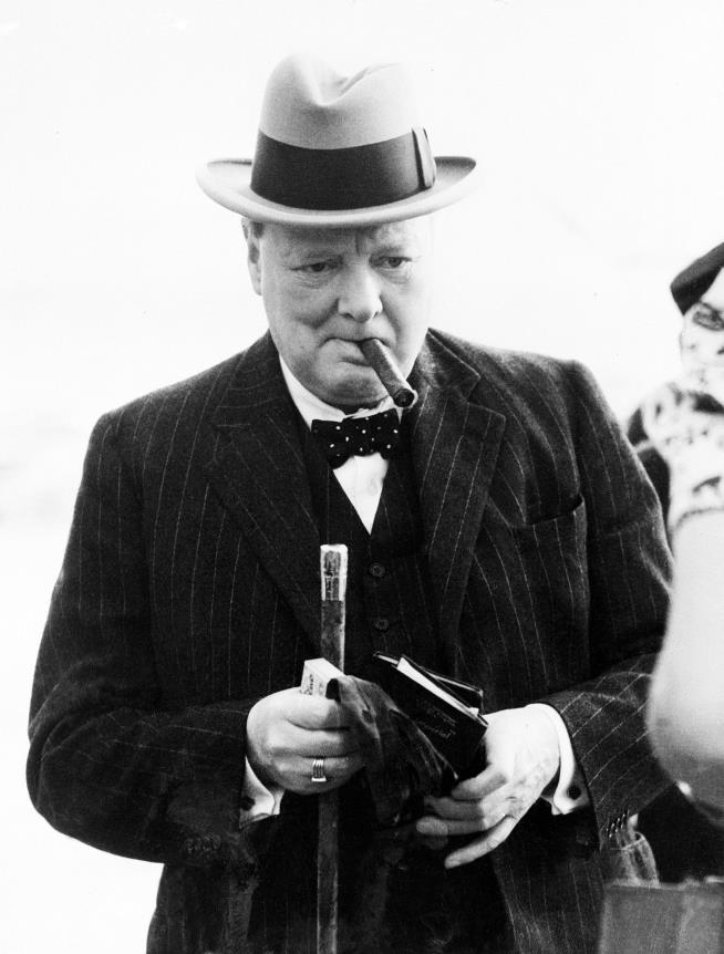 Google Explains Why Churchill's Photo Vanished