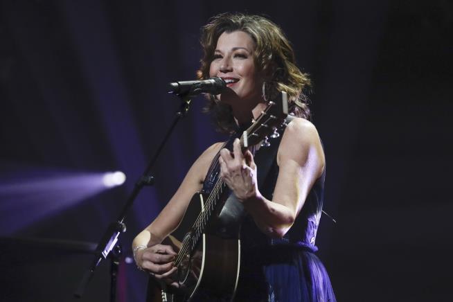 Amy Grant Thanks Fans After 'Miraculous' Recovery
