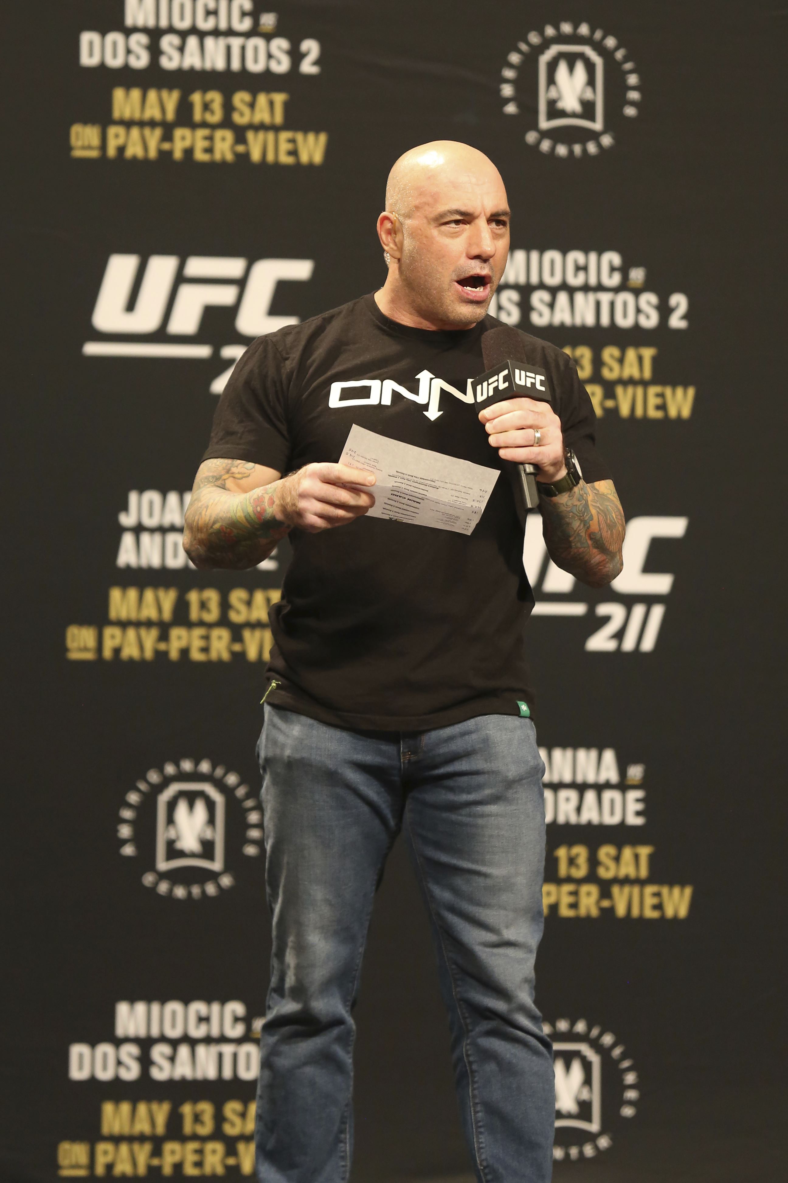 joe rogan jeans