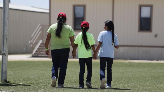 Judge: Centers Holding Immigrant Kids Are 'On Fire'