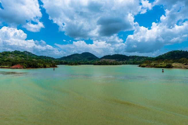 7 Young People Killed on Panama Lake Trip